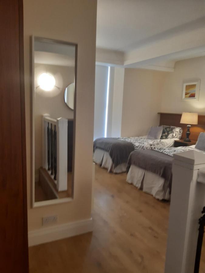24 Beds In Carrick On Shannon Exterior foto
